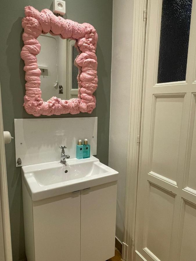 Uniek Appartement Op De Zeedijk Met Parking オステンド エクステリア 写真
